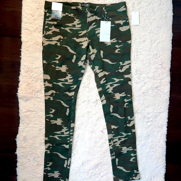 Camouflage Print Jeggings 👖 - Picture 1 of 1